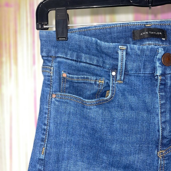 Ann Taylor straight crop Jeans - Picture 3 of 9